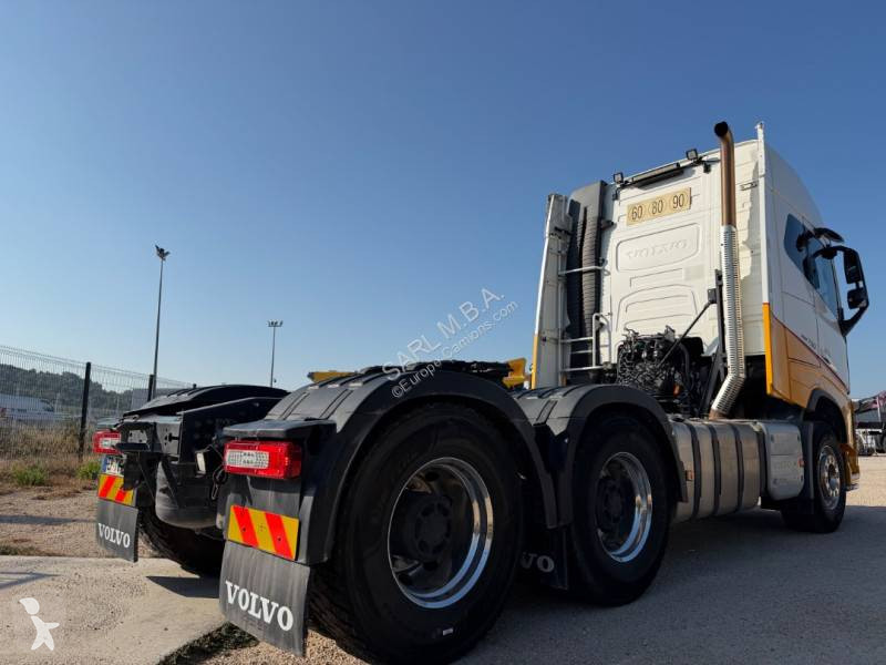 Cabeza tractora Volvo 750