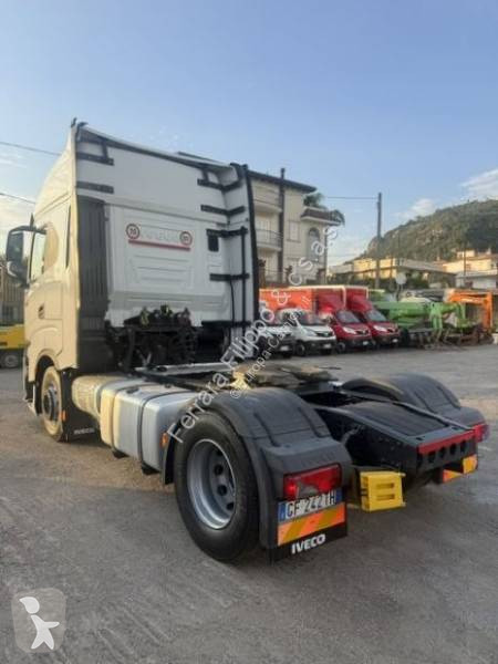 Iveco  tractor unit