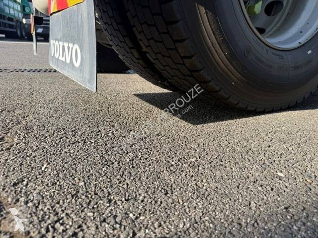 Cabeza tractora Volvo