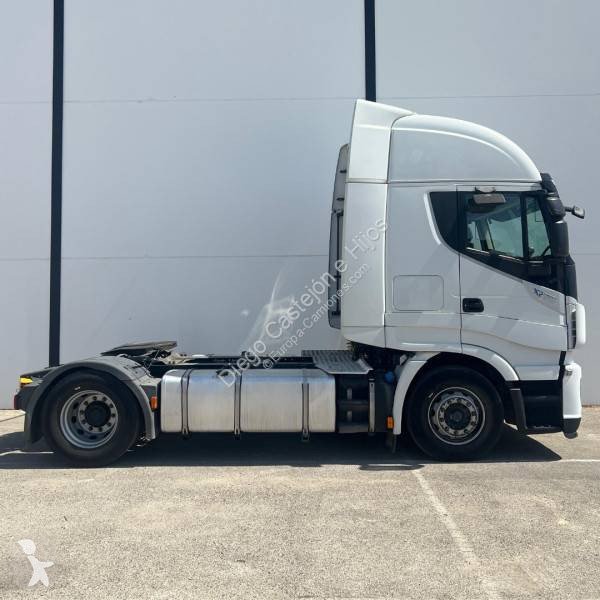 Cabeza tractora Iveco 460