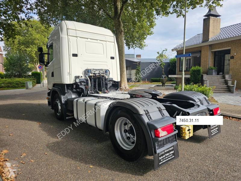 Nyergesvontató Scania Highline