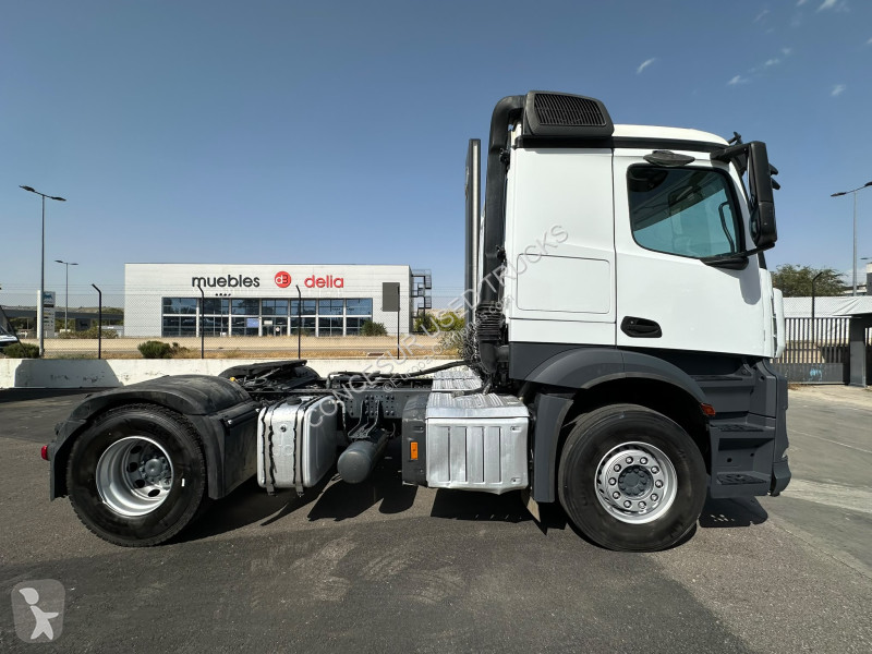 Cabeza tractora Mercedes  1845 LS