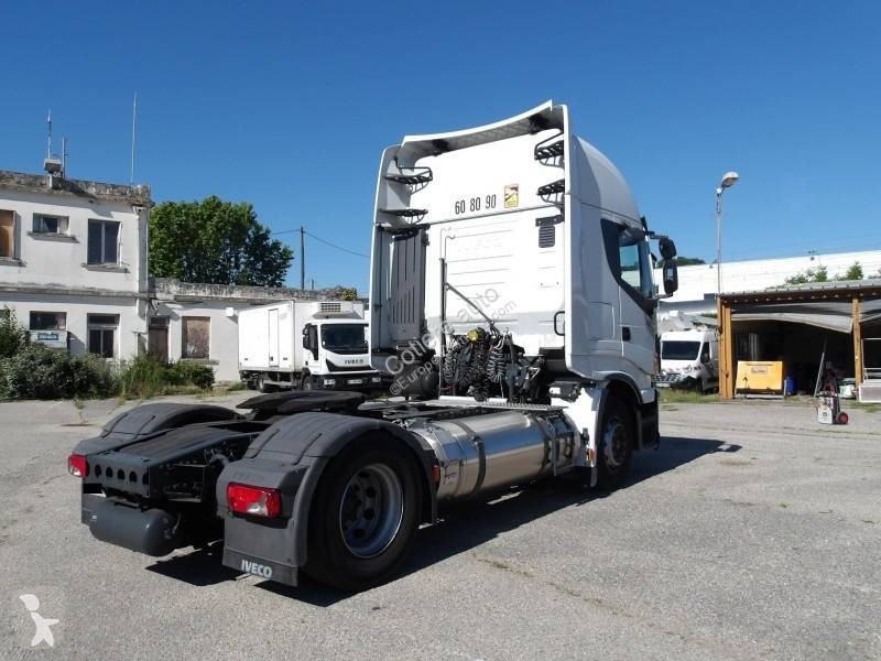 Cabeza tractora Iveco 440 S 46