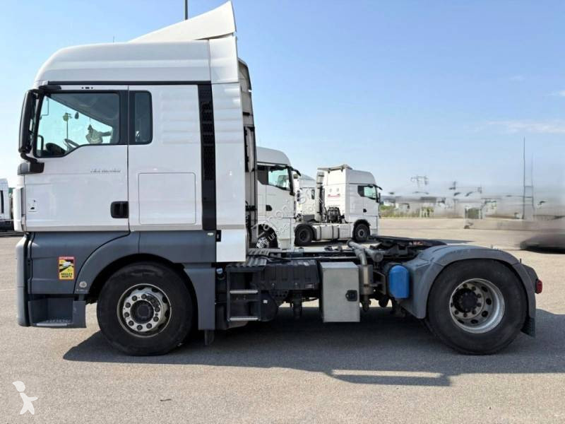 Cabeza tractora MAN 18.460