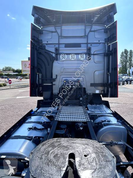 Cabeza tractora Renault