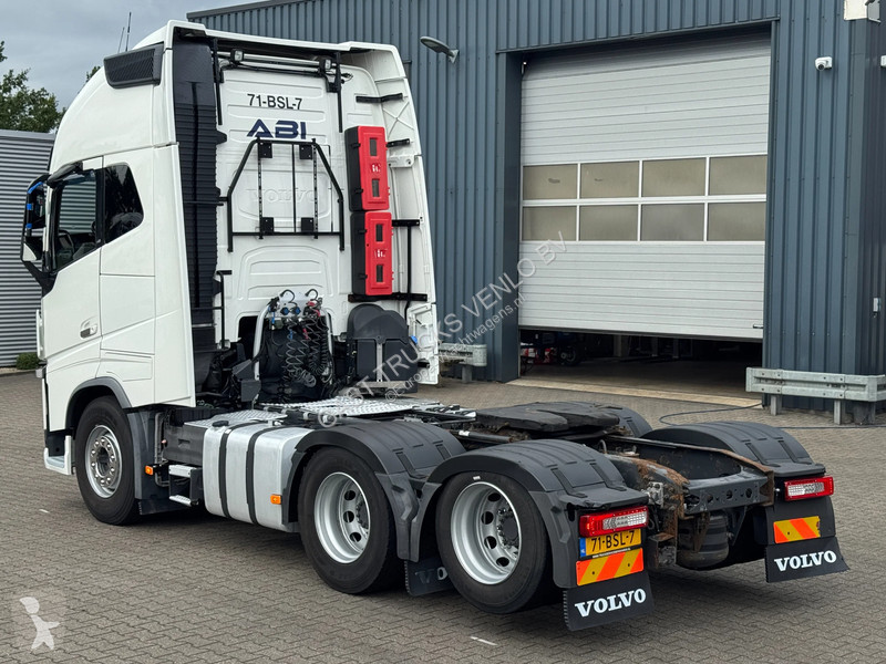 Cabeza tractora Volvo 750 6x2 Retarder Globe XL