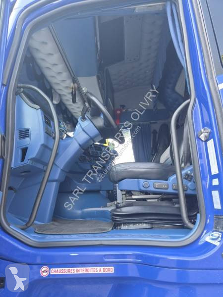 Cabeza tractora Volvo 750