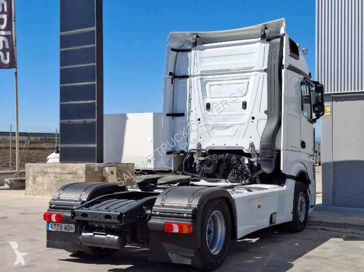 Cabeza tractora Mercedes 1851 LS