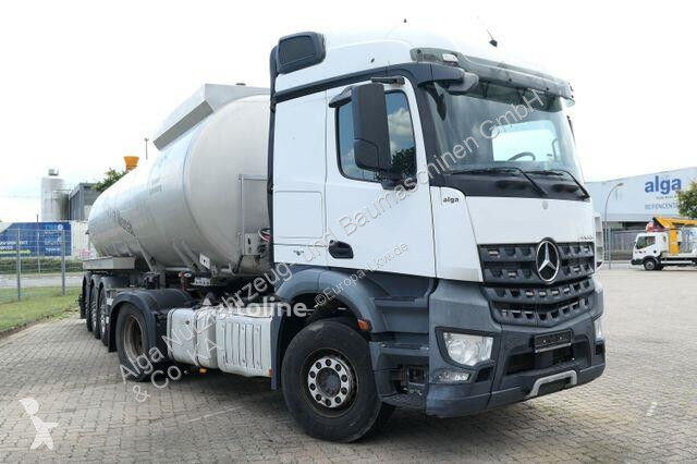 Cabeza tractora Mercedes 1845 4x2, Retarder,...