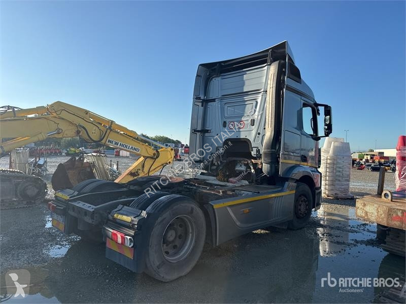 Tahač Mercedes S/A Sleeper Truck Tractor...