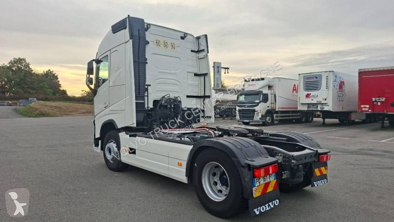 Tahač Volvo 500
