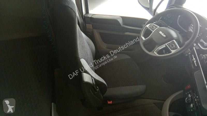Tahač DAF 530 FT LOW DECK 4X2