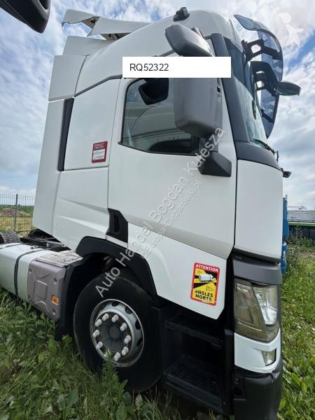 Nyergesvontató Renault T460