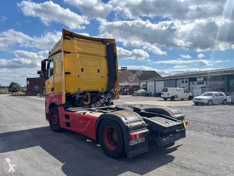 Cabeza tractora Mercedes 1843 LS