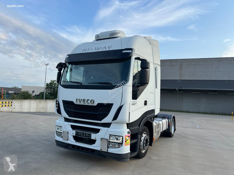 Nyergesvontató Iveco 460 eg