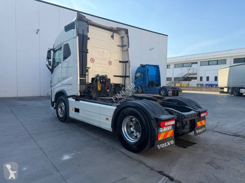Cabeza tractora Volvo 500 Globetrotter
