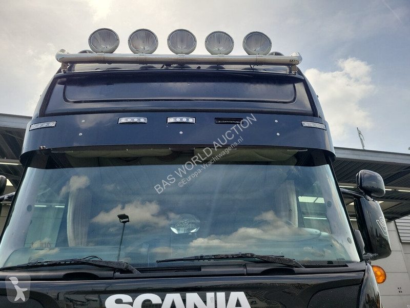 Nyergesvontató Scania 500