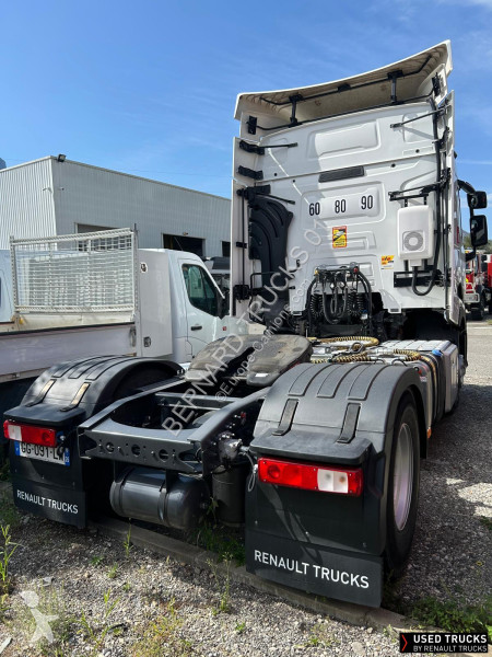 Cabeza tractora Renault