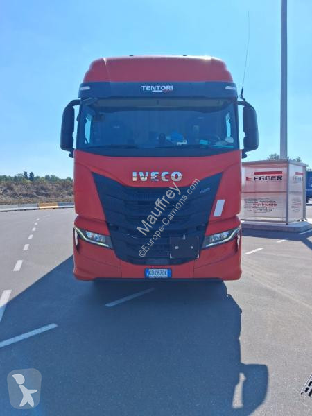 Cabeza tractora Iveco