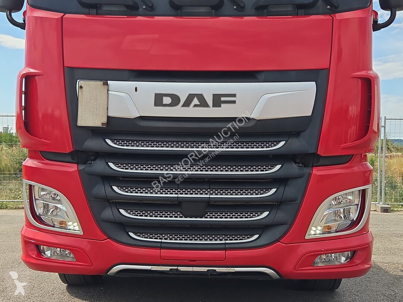 Nyergesvontató DAF 480