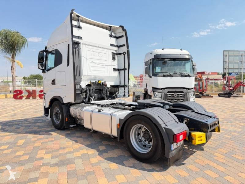 Cabeza tractora Iveco 490
