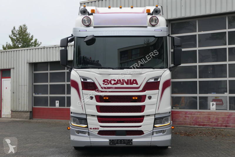 Tractor Scania