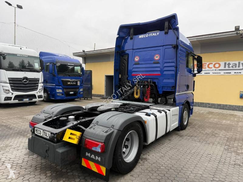 Cabeza tractora MAN 18.460