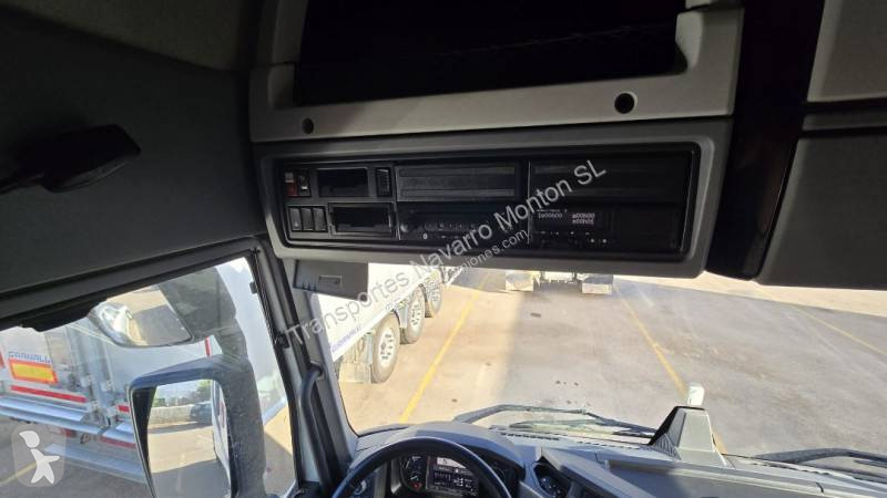 Nyergesvontató Renault 520 24.5 DTI 13