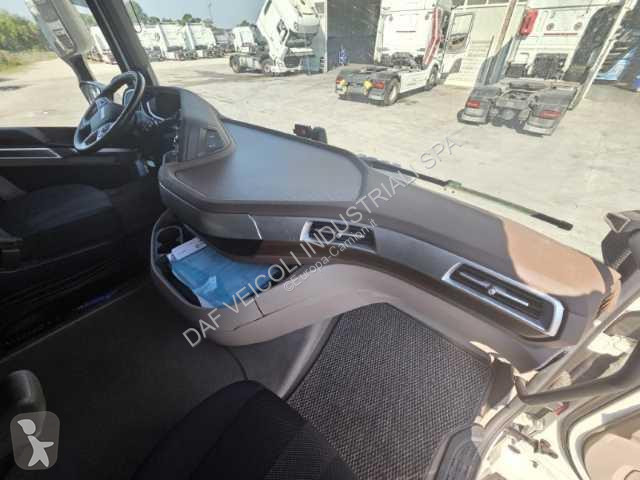 Cabeza tractora DAF + 530 FT 4X2