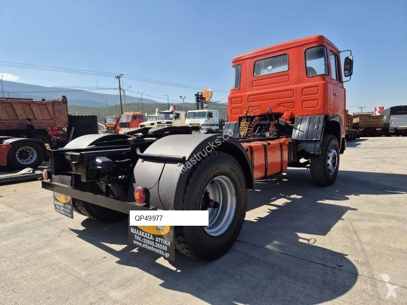 Tractor Scania 111