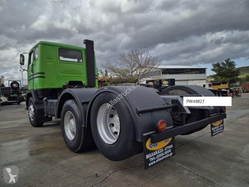 Tractor Volvo F 89