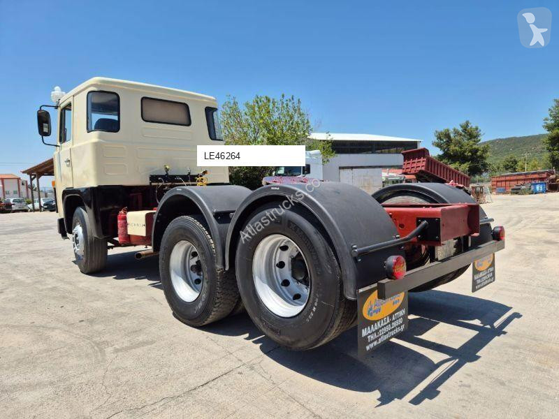 Tractor Scania LB110