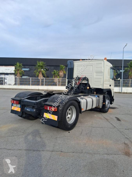 Nyergesvontató Volvo 450 Pintura nova