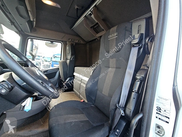 Nyergesvontató DAF n 480 FT 4X2