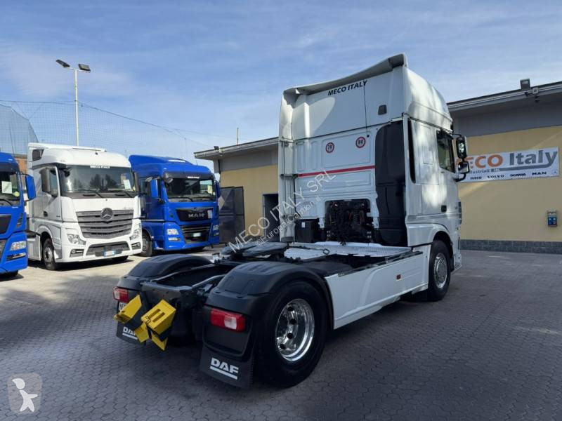 Cap tractor DAF 480