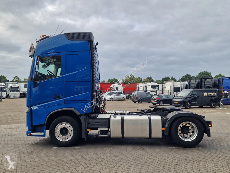 Tratores Volvo 13500 Globetrotter 4x2 -...