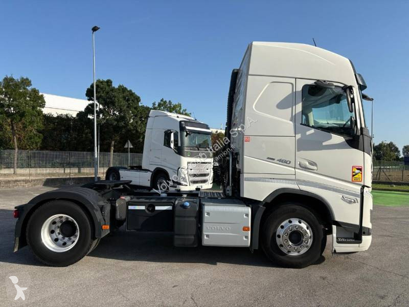 Cap tractor Volvo 460