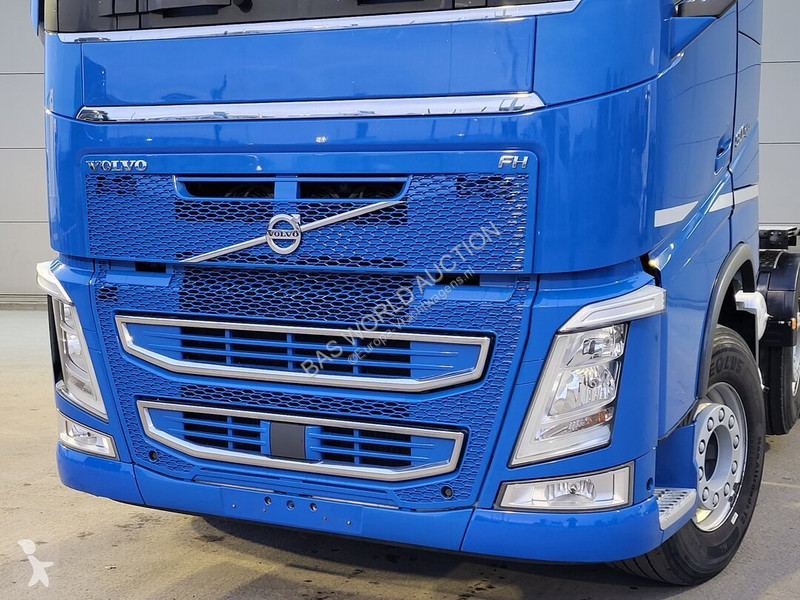Tracteur Volvo 500