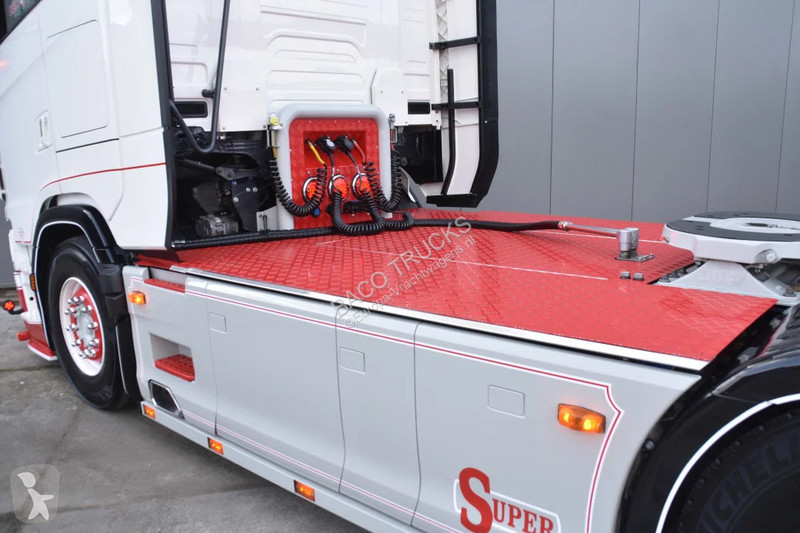 Cap tractor Scania 590S V8 NGS 4x2NB - NEW...