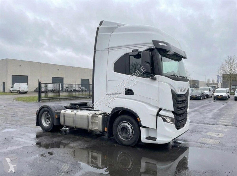 Cap tractor Iveco AS440S43T S-way 4x2