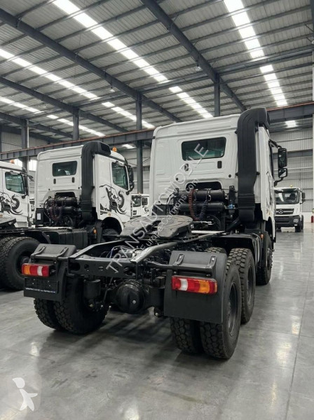 Tractor BeiBen  PRIME MOVER