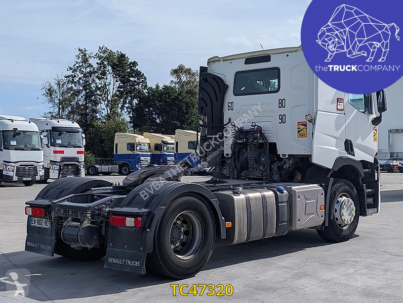Cap tractor Renault T 440