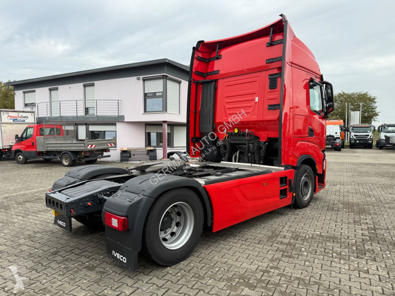 Ciągnik siodłowy Iveco STRALIS S-WAY...