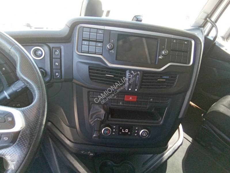 Cap tractor Iveco 530