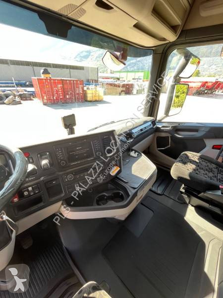 Cap tractor Scania 500