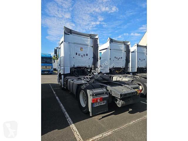Тягач Mercedes ACTROS