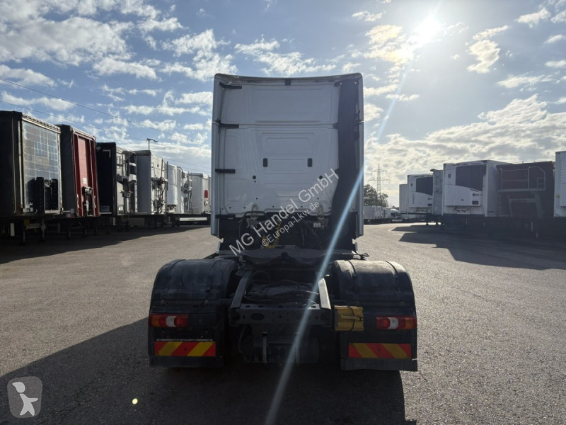 Тягач Mercedes 1851 Gigaspace, Retarder,...