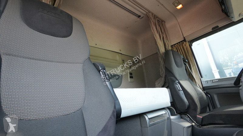 Тягач DAF 6x2 tracto runit with Palfinger PK...