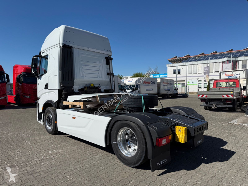 Traktor Iveco AS440S58 T/FP mit ADR Intarder