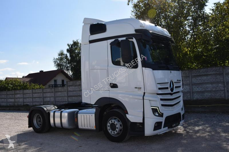 Traktor Mercedes 5 1845 BigSpace